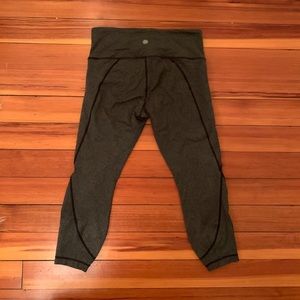 Cropped Athleta leggings